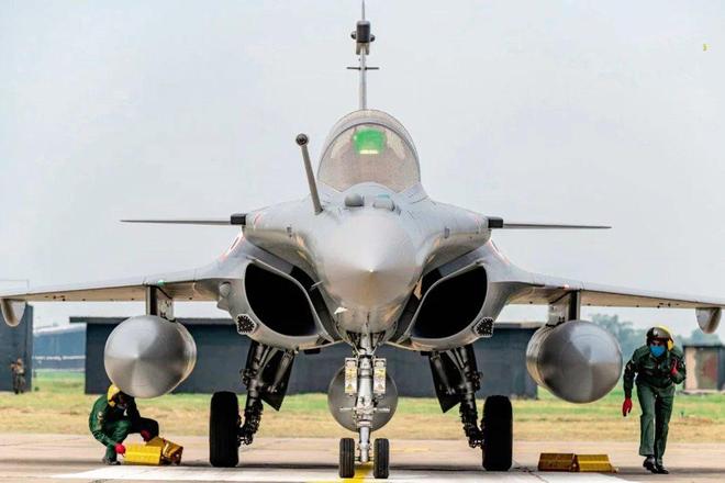 一机双杀”战力惊人F-16全程寸功未立不朽情缘手机版美国承认歼-10C战果“(图11)